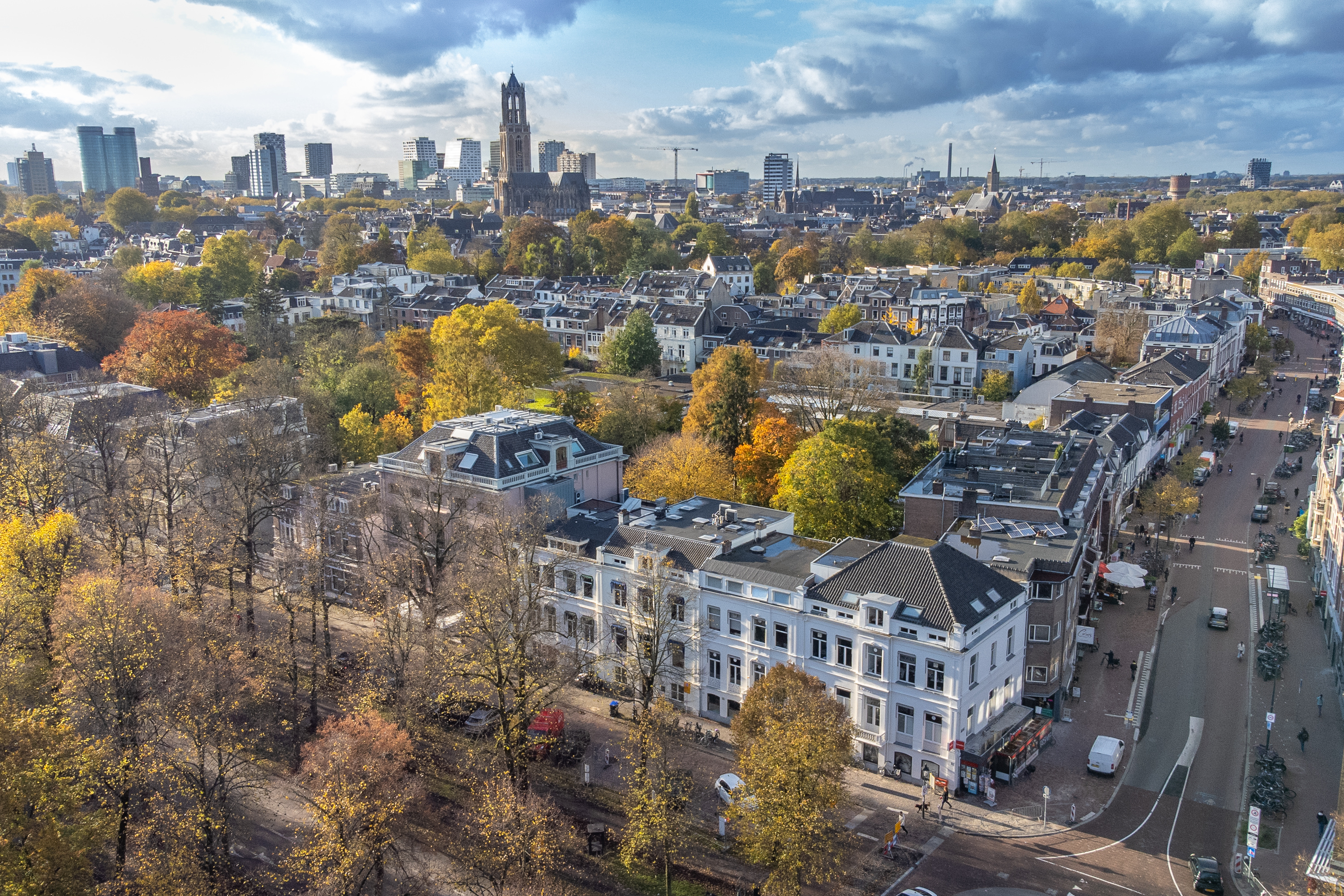 Luchtfoto van een stadsgezicht in Nederland